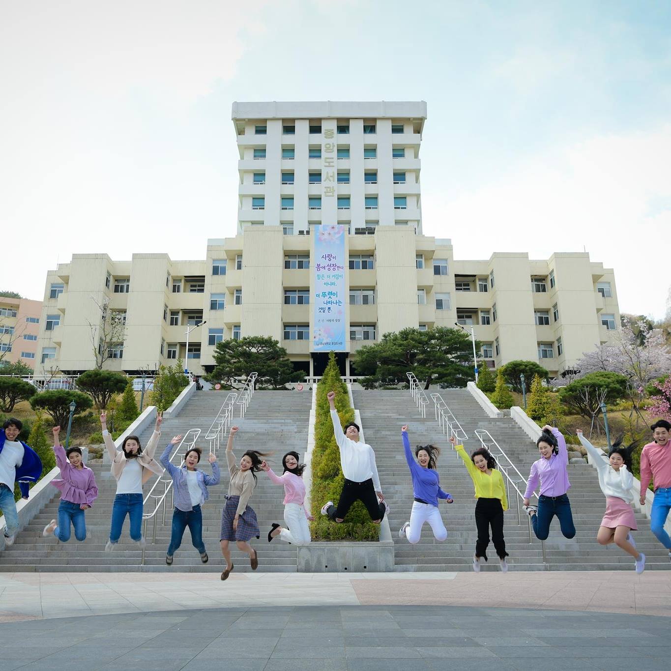 [2025] Kinh Nghiệm Phỏng Vấn Visa Du Học Hàn Quốc – Câu Trả Lời Mẫu, Mẹo Chống Trượt