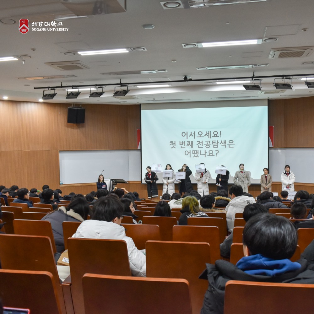 Du Học Hàn Quốc Ngành Ngôn Ngữ Hàn và Hàn Quốc Học: Khác Nhau Thế Nào? Cơ Hội Nghề Nghiệp Hấp Dẫn Sau Tốt Nghiệp