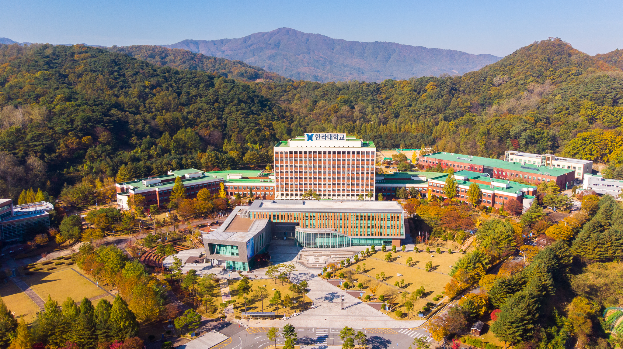 ĐẠI HỌC JEJU HALLA - ĐẠI HỌC THÀNH PHỐ ĐẢO THƠ MỘNG