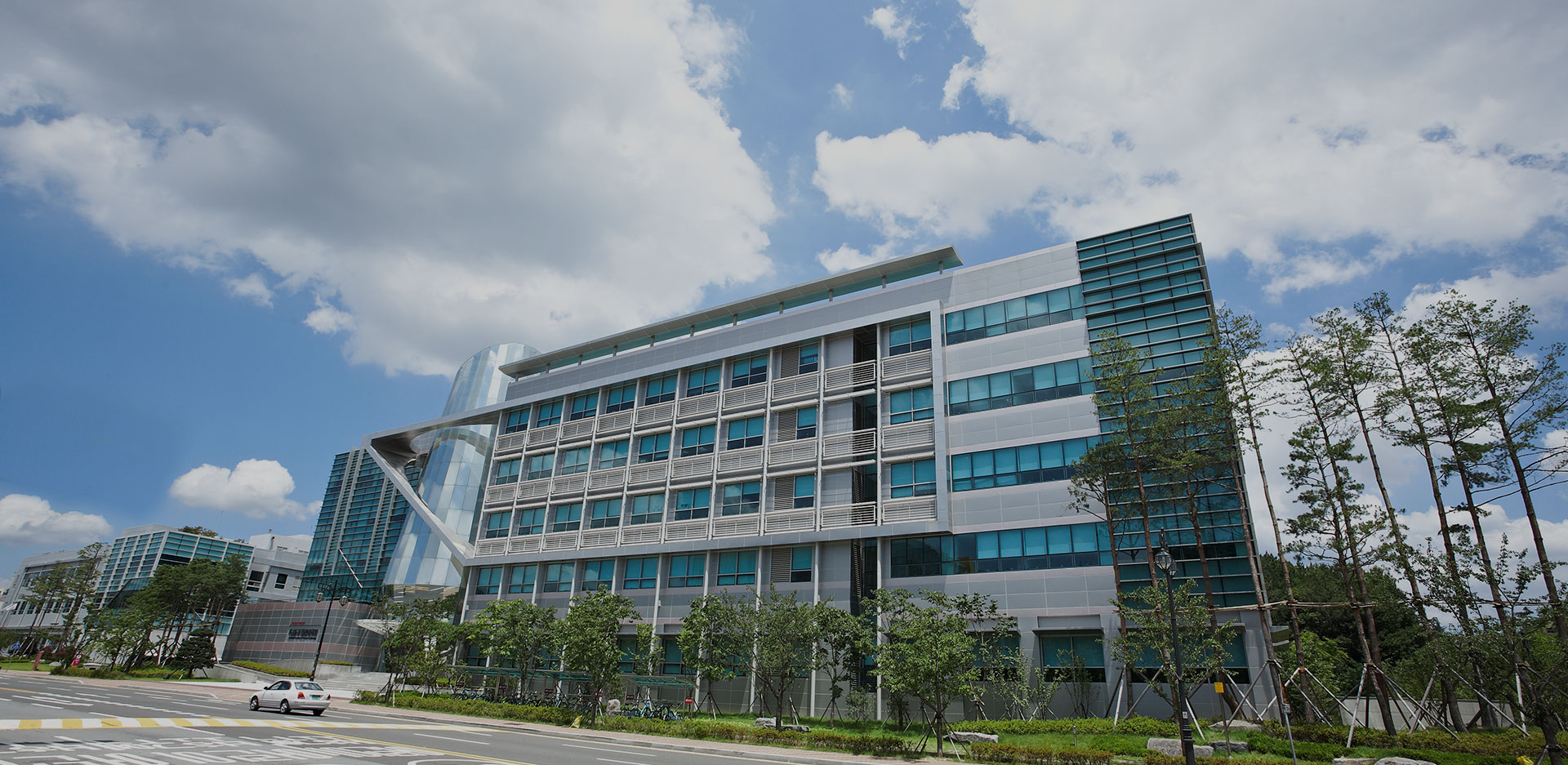 Trường Đại Học Khoa Học Và Công Nghệ Pohang Hàn Quốc 포항대학교